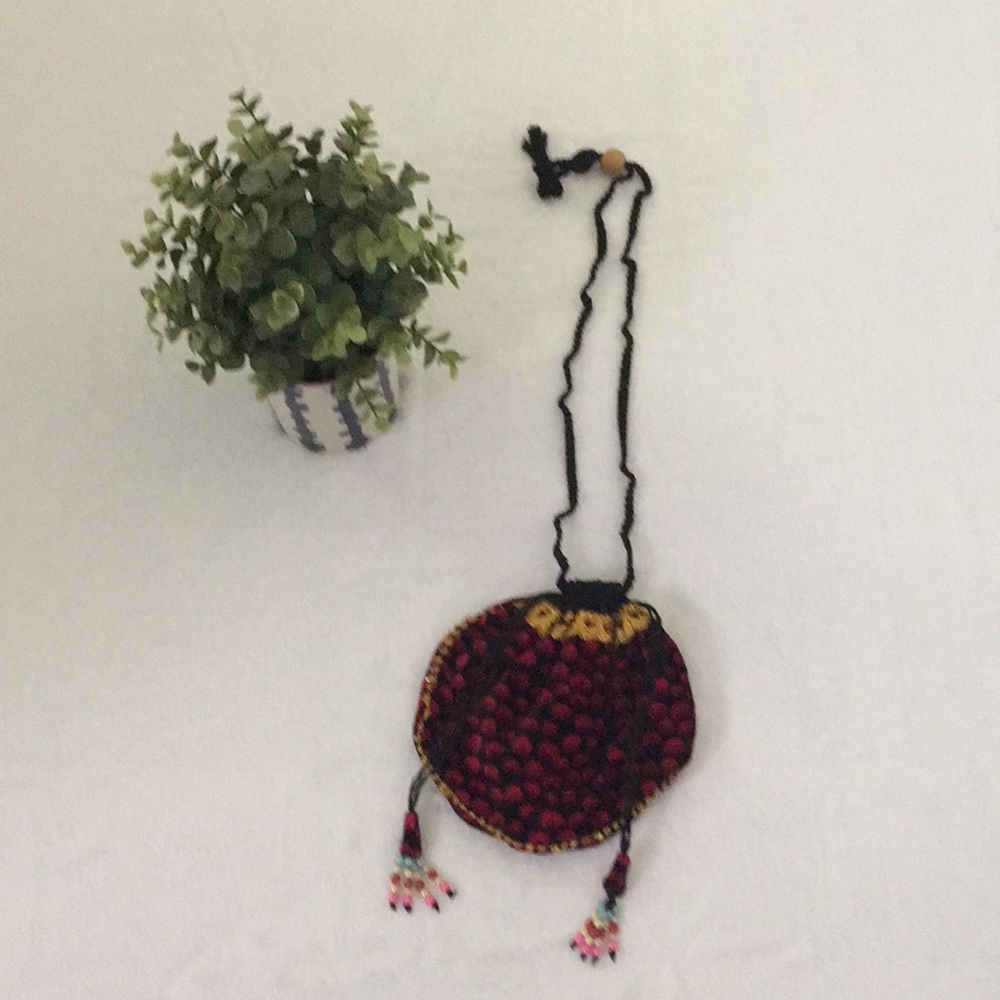 Drawstring velvet pouch